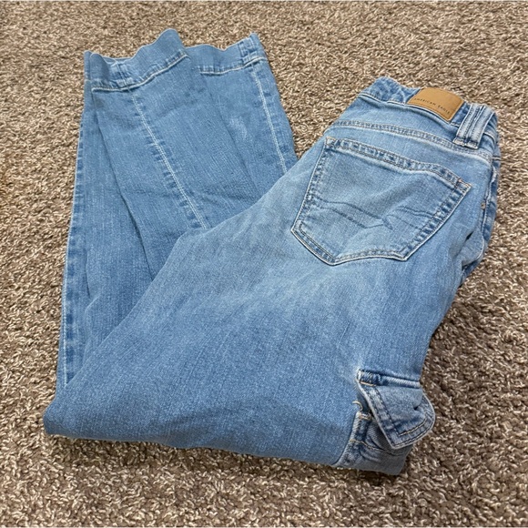American Eagle Outfitters Light Blue Flare Jeans - Picture 1 of 7